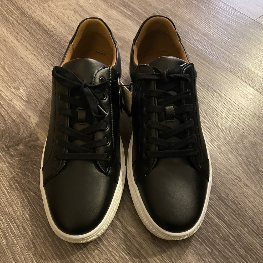 Banana Republic Sneaker